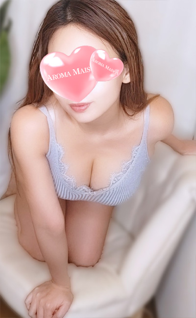 綾瀬にいな（26）